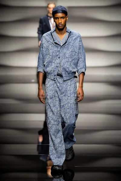 Look 7